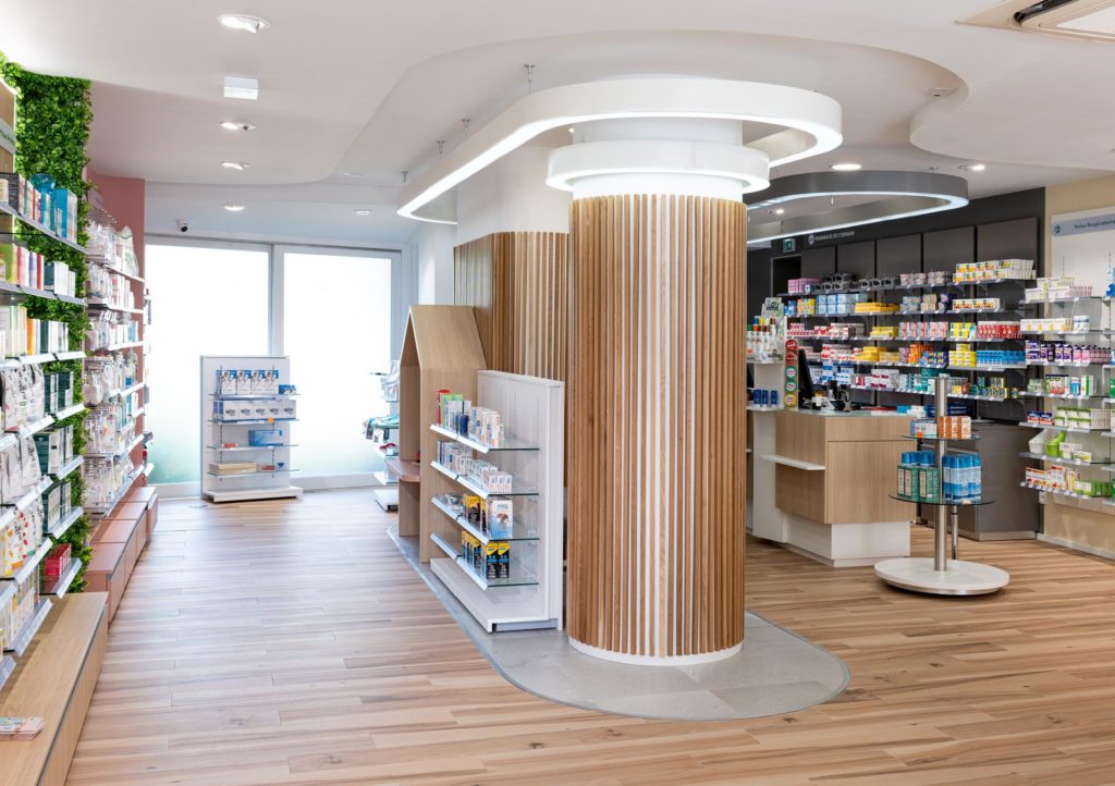 pharmacie de l'ornain, remodelacao de farmacia, design de interiores, decoracao, a importancia da luz, plantas de interior.. Mobiliario comercial por medida.